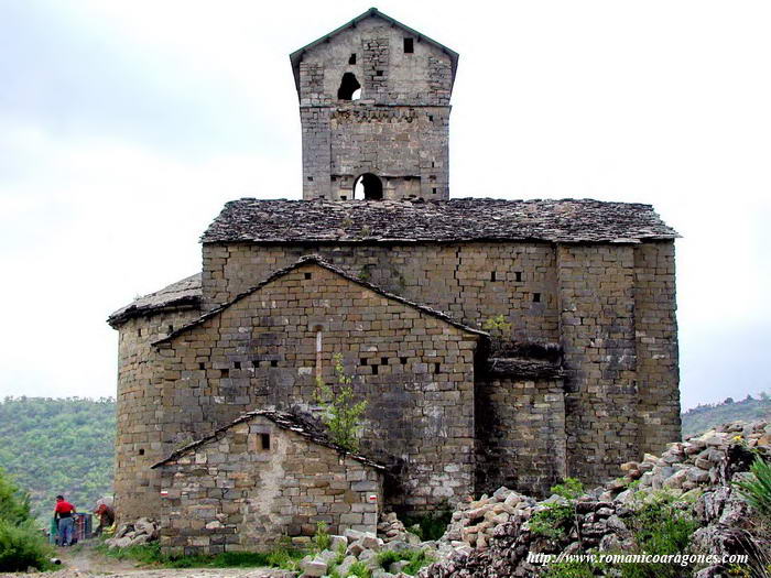 VISTA NORTE DEL TEMPLO MAYO 2002